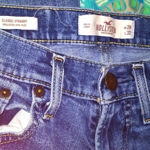 Hollister 28x32 jeans